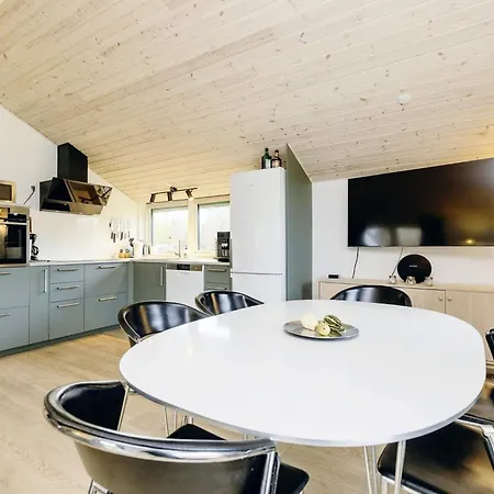 Dom wakacyjny Two-bedroom In Vaeggerlose 24 Bøtø By