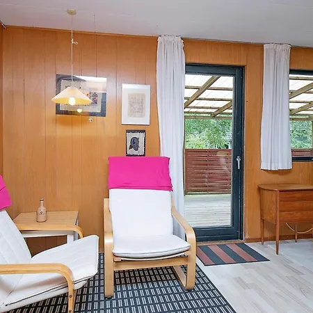 Two-bedroom In Vaeggerlose 24 * Bøtø By