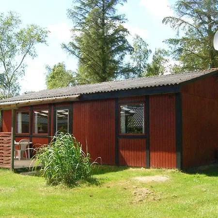 Dom wakacyjny Two-bedroom In Vaeggerlose 24 *