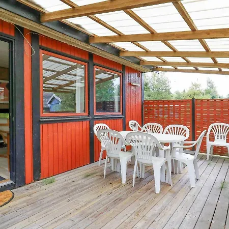 Two-bedroom In Vaeggerlose 24 Bøtø By